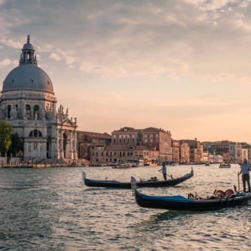 Read more about the article Venice Island (Water Taxi)-Venice Cruise Terminal